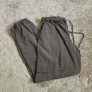 Zara Women’s Cargo Pants in Charcoal
